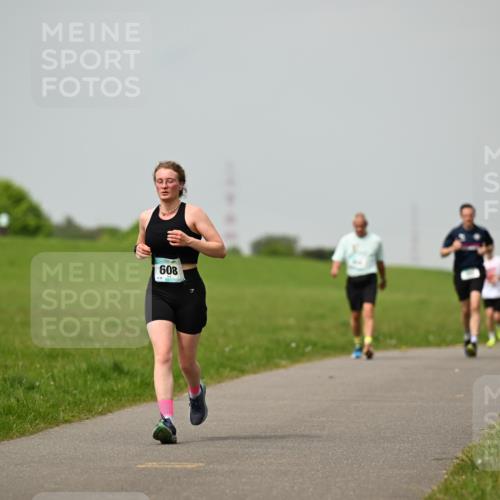 10.05.2026 - 8. Wedeler Halbmarathon Dr. Thomas Lammeyer http://msf.ph/oto/9702763 10.05.2026 11:48:34 Laufen 608 meine-sportfotos.de