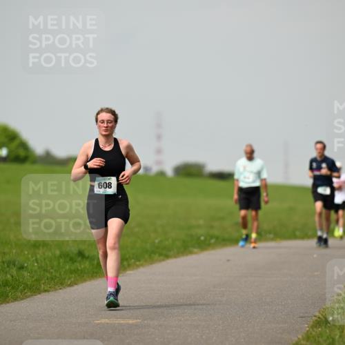 10.05.2026 - 8. Wedeler Halbmarathon Dr. Thomas Lammeyer http://msf.ph/oto/9702764 10.05.2026 11:48:34 Laufen 608 meine-sportfotos.de