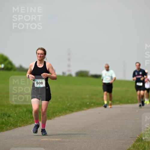 10.05.2026 - 8. Wedeler Halbmarathon Dr. Thomas Lammeyer http://msf.ph/oto/9702766 10.05.2026 11:48:35 Laufen 608 meine-sportfotos.de