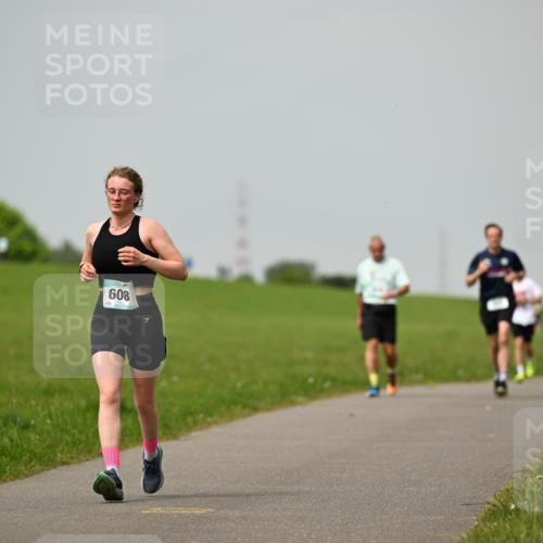 10.05.2026 - 8. Wedeler Halbmarathon Dr. Thomas Lammeyer http://msf.ph/oto/9702767 10.05.2026 11:48:35 Laufen 608 meine-sportfotos.de