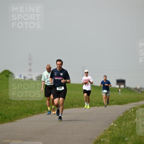 10.05.2026 - 8. Wedeler Halbmarathon Dr. Thomas Lammeyer http://msf.ph/oto/9702770 10.05.2026 11:48:39 Laufen 659, 588 meine-sportfotos.de