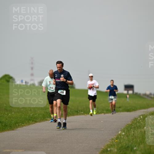 10.05.2026 - 8. Wedeler Halbmarathon Dr. Thomas Lammeyer http://msf.ph/oto/9702771 10.05.2026 11:48:39 Laufen 659, 588 meine-sportfotos.de