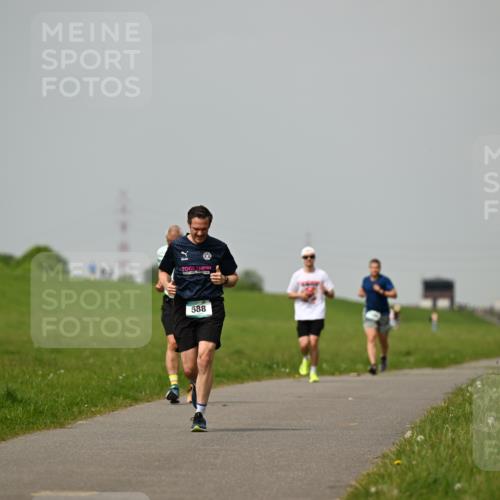 10.05.2026 - 8. Wedeler Halbmarathon Dr. Thomas Lammeyer http://msf.ph/oto/9702773 10.05.2026 11:48:40 Laufen 588 meine-sportfotos.de