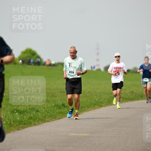 10.05.2026 - 8. Wedeler Halbmarathon Dr. Thomas Lammeyer http://msf.ph/oto/9702806 10.05.2026 11:48:45 Laufen 888, 2024, 659 meine-sportfotos.de