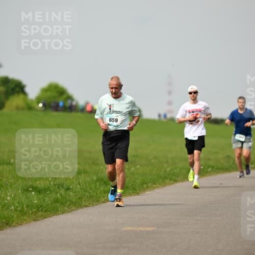 10.05.2026 - 8. Wedeler Halbmarathon Dr. Thomas Lammeyer http://msf.ph/oto/9702811 10.05.2026 11:48:46 Laufen 659 meine-sportfotos.de