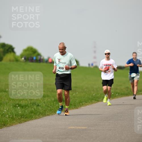 10.05.2026 - 8. Wedeler Halbmarathon Dr. Thomas Lammeyer http://msf.ph/oto/9702812 10.05.2026 11:48:46 Laufen 2024, 659 meine-sportfotos.de