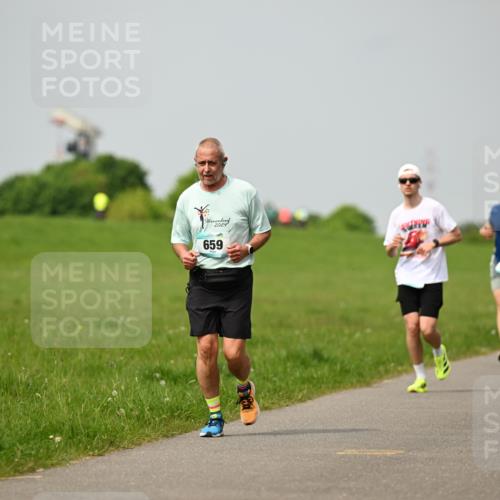 10.05.2026 - 8. Wedeler Halbmarathon Dr. Thomas Lammeyer http://msf.ph/oto/9702826 10.05.2026 11:48:48 Laufen 2024, 659 meine-sportfotos.de