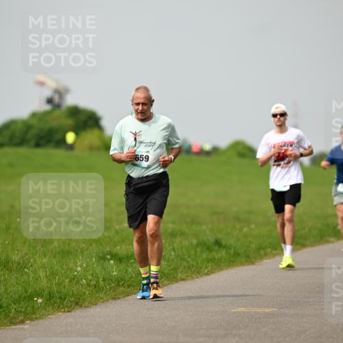 10.05.2026 - 8. Wedeler Halbmarathon Dr. Thomas Lammeyer http://msf.ph/oto/9702827 10.05.2026 11:48:48 Laufen 2024, 659 meine-sportfotos.de