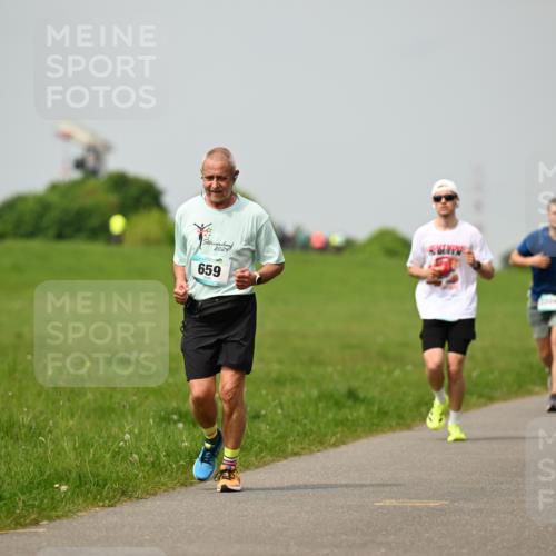 10.05.2026 - 8. Wedeler Halbmarathon Dr. Thomas Lammeyer http://msf.ph/oto/9702828 10.05.2026 11:48:48 Laufen 2024, 659 meine-sportfotos.de