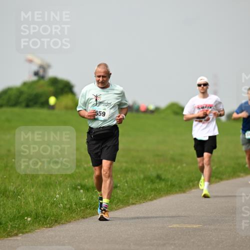 10.05.2026 - 8. Wedeler Halbmarathon Dr. Thomas Lammeyer http://msf.ph/oto/9702829 10.05.2026 11:48:48 Laufen 659, 200 meine-sportfotos.de