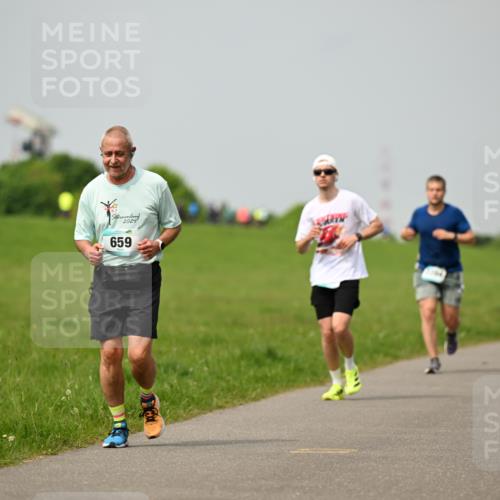 10.05.2026 - 8. Wedeler Halbmarathon Dr. Thomas Lammeyer http://msf.ph/oto/9702832 10.05.2026 11:48:48 Laufen 2024, 659 meine-sportfotos.de