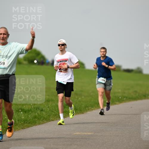 10.05.2026 - 8. Wedeler Halbmarathon Dr. Thomas Lammeyer http://msf.ph/oto/9702839 10.05.2026 11:48:50 Laufen 659, 2204 meine-sportfotos.de