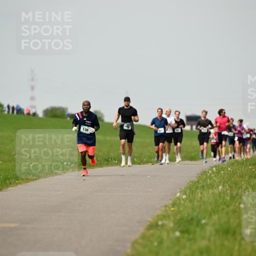 10.05.2026 - 8. Wedeler Halbmarathon Dr. Thomas Lammeyer http://msf.ph/oto/9702877 10.05.2026 11:49:16 Laufen  meine-sportfotos.de