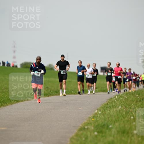 10.05.2026 - 8. Wedeler Halbmarathon Dr. Thomas Lammeyer http://msf.ph/oto/9702885 10.05.2026 11:49:17 Laufen 136 meine-sportfotos.de