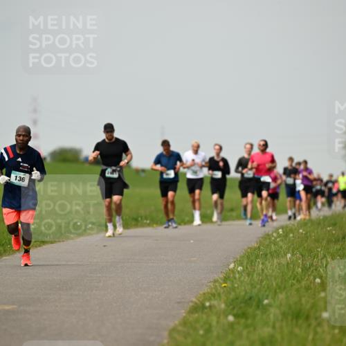 10.05.2026 - 8. Wedeler Halbmarathon Dr. Thomas Lammeyer http://msf.ph/oto/9702893 10.05.2026 11:49:19 Laufen 136 meine-sportfotos.de