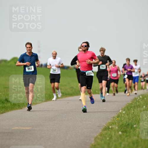 10.05.2026 - 8. Wedeler Halbmarathon Dr. Thomas Lammeyer http://msf.ph/oto/9702946 10.05.2026 11:49:28 Laufen 962, 2231, 794 meine-sportfotos.de