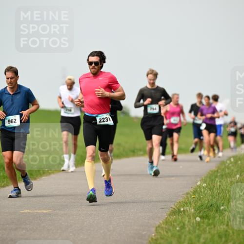 10.05.2026 - 8. Wedeler Halbmarathon Dr. Thomas Lammeyer http://msf.ph/oto/9702962 10.05.2026 11:49:30 Laufen 962, 2231, 754 meine-sportfotos.de