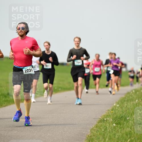10.05.2026 - 8. Wedeler Halbmarathon Dr. Thomas Lammeyer http://msf.ph/oto/9702972 10.05.2026 11:49:32 Laufen 962, 754, 2231 meine-sportfotos.de