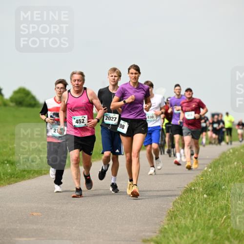 10.05.2026 - 8. Wedeler Halbmarathon Dr. Thomas Lammeyer http://msf.ph/oto/9703030 10.05.2026 11:49:41 Laufen 2027, 452, 298, 830, 411 meine-sportfotos.de