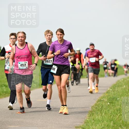 10.05.2026 - 8. Wedeler Halbmarathon Dr. Thomas Lammeyer http://msf.ph/oto/9703039 10.05.2026 11:49:42 Laufen 452, 2027 meine-sportfotos.de