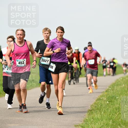 10.05.2026 - 8. Wedeler Halbmarathon Dr. Thomas Lammeyer http://msf.ph/oto/9703041 10.05.2026 11:49:42 Laufen 210, 452, 2027, 298, 411 meine-sportfotos.de