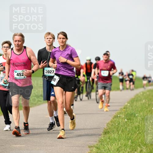 10.05.2026 - 8. Wedeler Halbmarathon Dr. Thomas Lammeyer http://msf.ph/oto/9703042 10.05.2026 11:49:43 Laufen 452, 2027 meine-sportfotos.de