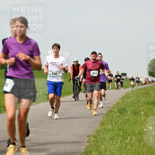 10.05.2026 - 8. Wedeler Halbmarathon Dr. Thomas Lammeyer http://msf.ph/oto/9703070 10.05.2026 11:49:45 Laufen 452, 830, 195, 411, 233 meine-sportfotos.de