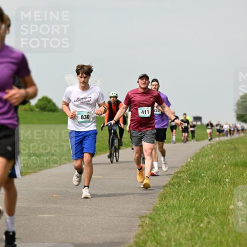 10.05.2026 - 8. Wedeler Halbmarathon Dr. Thomas Lammeyer http://msf.ph/oto/9703076 10.05.2026 11:49:45 Laufen 195, 411, 233, 830 meine-sportfotos.de
