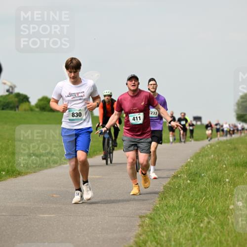 10.05.2026 - 8. Wedeler Halbmarathon Dr. Thomas Lammeyer http://msf.ph/oto/9703084 10.05.2026 11:49:46 Laufen 830, 195, 411, 233 meine-sportfotos.de