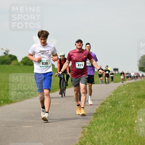 10.05.2026 - 8. Wedeler Halbmarathon Dr. Thomas Lammeyer http://msf.ph/oto/9703087 10.05.2026 11:49:46 Laufen 830, 195, 411, 233 meine-sportfotos.de