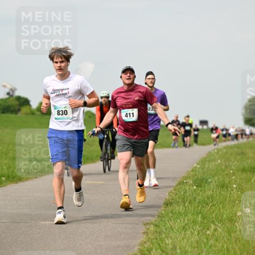 10.05.2026 - 8. Wedeler Halbmarathon Dr. Thomas Lammeyer http://msf.ph/oto/9703092 10.05.2026 11:49:46 Laufen 830, 195, 411, 233 meine-sportfotos.de
