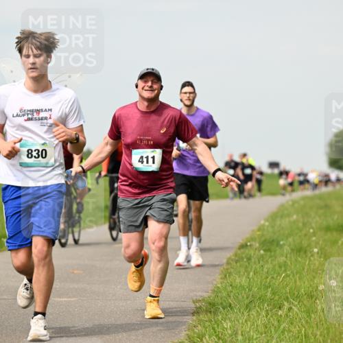 10.05.2026 - 8. Wedeler Halbmarathon Dr. Thomas Lammeyer http://msf.ph/oto/9703108 10.05.2026 11:49:47 Laufen 830, 195, 411 meine-sportfotos.de