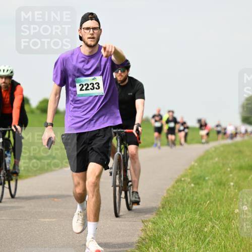 10.05.2026 - 8. Wedeler Halbmarathon Dr. Thomas Lammeyer http://msf.ph/oto/9703147 10.05.2026 11:49:50 Laufen 2233 meine-sportfotos.de
