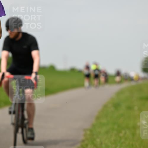 10.05.2026 - 8. Wedeler Halbmarathon Dr. Thomas Lammeyer http://msf.ph/oto/9703172 10.05.2026 11:49:52 Laufen  meine-sportfotos.de
