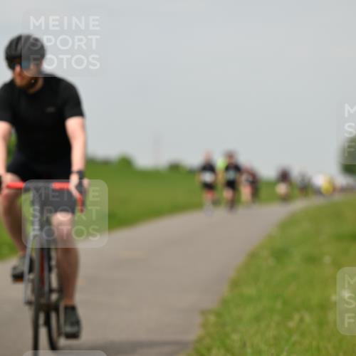 10.05.2026 - 8. Wedeler Halbmarathon Dr. Thomas Lammeyer http://msf.ph/oto/9703175 10.05.2026 11:49:52 Laufen  meine-sportfotos.de