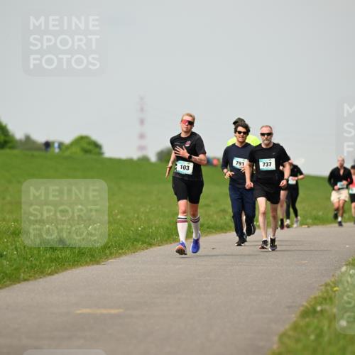 10.05.2026 - 8. Wedeler Halbmarathon Dr. Thomas Lammeyer http://msf.ph/oto/9703182 10.05.2026 11:49:55 Laufen 793, 737, 103 meine-sportfotos.de