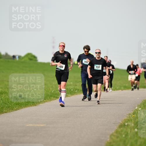 10.05.2026 - 8. Wedeler Halbmarathon Dr. Thomas Lammeyer http://msf.ph/oto/9703201 10.05.2026 11:49:56 Laufen 793, 737 meine-sportfotos.de