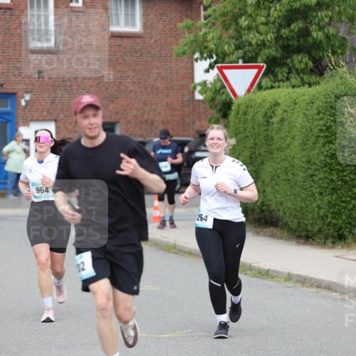 10.05.2026 - 8. Wedeler Halbmarathon Andreas Tolksdorf http://msf.ph/oto/9703236 10.05.2026 10:29:46 Laufen 964, 02, 264 meine-sportfotos.de