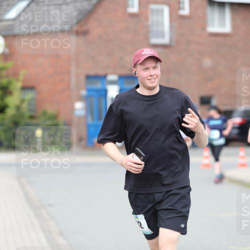 10.05.2026 - 8. Wedeler Halbmarathon Andreas Tolksdorf http://msf.ph/oto/9703241 10.05.2026 10:29:47 Laufen 264 meine-sportfotos.de