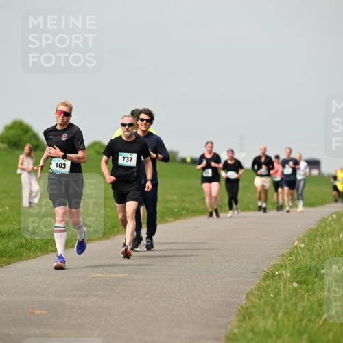 10.05.2026 - 8. Wedeler Halbmarathon Dr. Thomas Lammeyer http://msf.ph/oto/9703250 10.05.2026 11:50:00 Laufen 103, 737 meine-sportfotos.de