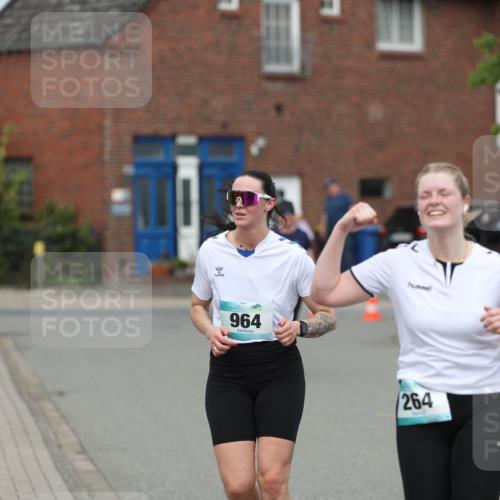 10.05.2026 - 8. Wedeler Halbmarathon Andreas Tolksdorf http://msf.ph/oto/9703259 10.05.2026 10:29:48 Laufen 964, 264 meine-sportfotos.de