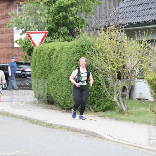 10.05.2026 - 8. Wedeler Halbmarathon Andreas Tolksdorf http://msf.ph/oto/9703317 10.05.2026 10:30:14 Laufen 245 meine-sportfotos.de