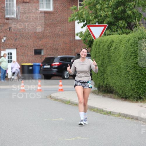 10.05.2026 - 8. Wedeler Halbmarathon Andreas Tolksdorf http://msf.ph/oto/9703330 10.05.2026 10:30:16 Laufen 21 meine-sportfotos.de