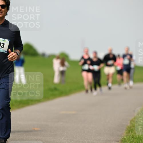 10.05.2026 - 8. Wedeler Halbmarathon Dr. Thomas Lammeyer http://msf.ph/oto/9703334 10.05.2026 11:50:05 Laufen 793 meine-sportfotos.de