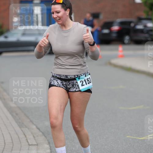 10.05.2026 - 8. Wedeler Halbmarathon Andreas Tolksdorf http://msf.ph/oto/9703342 10.05.2026 10:30:21 Laufen 2153 meine-sportfotos.de