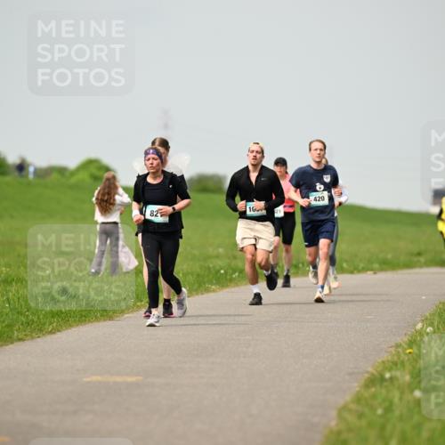 10.05.2026 - 8. Wedeler Halbmarathon Dr. Thomas Lammeyer http://msf.ph/oto/9703358 10.05.2026 11:50:07 Laufen 420 meine-sportfotos.de