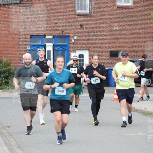 10.05.2026 - 8. Wedeler Halbmarathon Andreas Tolksdorf http://msf.ph/oto/9703402 10.05.2026 10:30:34 Laufen 641, 640, 2132, 492, 638, 2130, 2620 meine-sportfotos.de