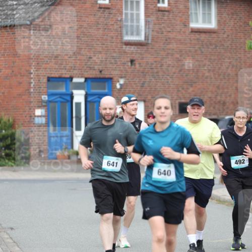 10.05.2026 - 8. Wedeler Halbmarathon Andreas Tolksdorf http://msf.ph/oto/9703431 10.05.2026 10:30:36 Laufen 641, 20, 640, 492 meine-sportfotos.de