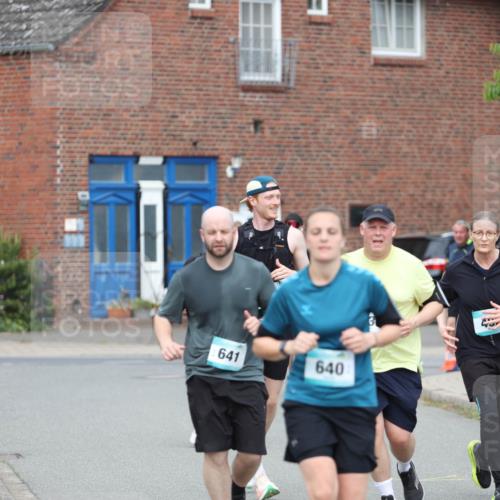 10.05.2026 - 8. Wedeler Halbmarathon Andreas Tolksdorf http://msf.ph/oto/9703435 10.05.2026 10:30:36 Laufen 641, 640 meine-sportfotos.de