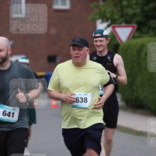 10.05.2026 - 8. Wedeler Halbmarathon Andreas Tolksdorf http://msf.ph/oto/9703449 10.05.2026 10:30:39 Laufen 641, 34, 638, 492 meine-sportfotos.de